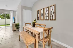 4085 Gold Dust Ln, Sarasota, FL 34243 - Photo 5