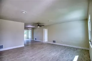 66 Oakland Hills Ct, Rotonda West, FL 33947 - Photo 7