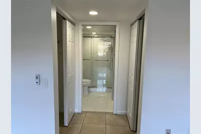 5617 Ashton Lake Drive #1, Sarasota, FL 34231 - Photo 19