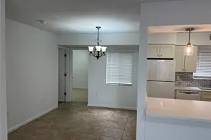 5617 Ashton Lake Dr, Sarasota, FL 34231 - Photo 11