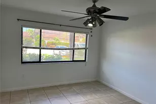 5617 Ashton Lake Dr, Sarasota, FL 34231 - Photo 17