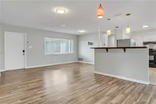 2705 20th Ave Dr W, Bradenton, FL 34205 - Photo 7