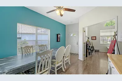 12339 Hollybush Terrace, Lakewood Ranch, FL 34202 - Photo 9