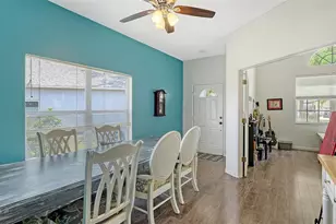 12339 Hollybush Terrace, Lakewood Ranch, FL 34202 - Photo 9