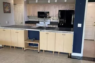 750 N Tamiami Trl, Sarasota, FL 34236 - Photo 13