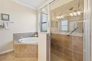 12640 Felice Dr, Venice, FL 34293 - Photo 29