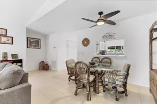 6304 Pelican Dr, Bradenton, FL 34210 - Photo 13