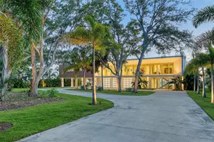 4123 Bay Shore Rd, Sarasota, FL 34234 - Photo 3