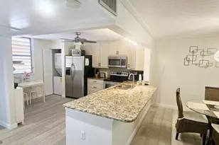 132 Wild Palm Dr, Bradenton, FL 34210 - Photo 7