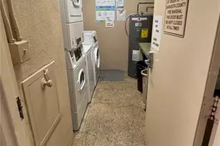 2763 Woodgate Ln, Sarasota, FL 34231 - Photo 29