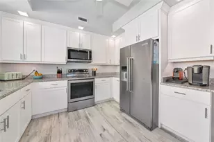 260 Hidden Bay Dr, Osprey, FL 34229 - Photo 15