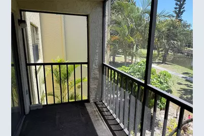 425 30th Avenue W #C204, Bradenton, FL 34205 - Photo 9