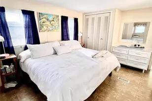 36 N Starboard Dr, Venice, FL 34285 - Photo 11