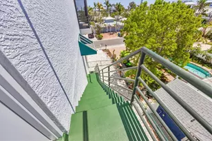 2918 Avenue E, Holmes Beach, FL 34217 - Photo 33