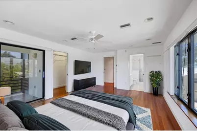 2918 Avenue E, Holmes Beach, FL 34217 - Photo 29