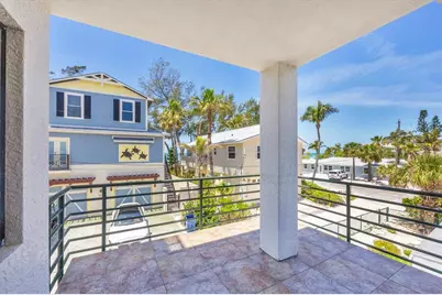 2918 Avenue E, Holmes Beach, FL 34217 - Photo 17