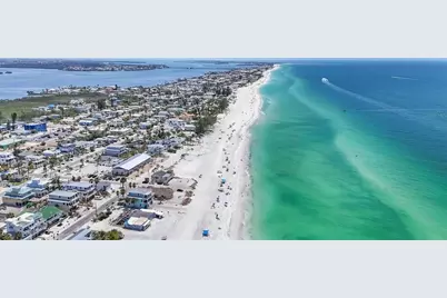 2918 Avenue E, Holmes Beach, FL 34217 - Photo 45