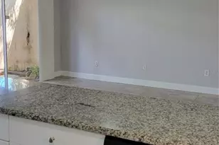 500 N Jefferson Ave E, Sarasota, FL 34237 - Photo 7