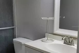 500 N Jefferson Ave E, Sarasota, FL 34237 - Photo 15