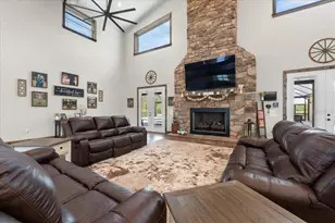 11657 Moore Rd, Lakeland, FL 33809 - Photo 9