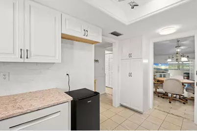 1302 58th Street W, Bradenton, FL 34209 - Photo 11