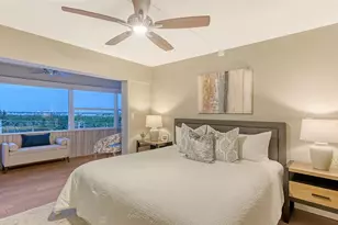 1750 Benjamin Franklin Dr, Sarasota, FL 34236 - Photo 19