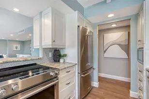 1750 Benjamin Franklin Dr, Sarasota, FL 34236 - Photo 15