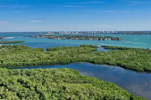 1750 Benjamin Franklin Dr, Sarasota, FL 34236 - Photo 43