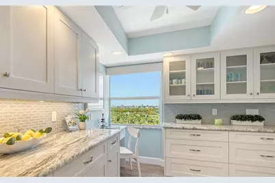 1750 Benjamin Franklin Drive #6F, Sarasota, FL 34236 - Photo 17