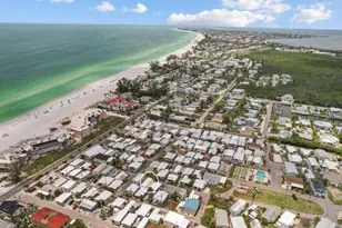 2601 Gulf Dr N, Bradenton Beach, FL 34217 - Photo 15