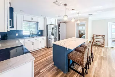 1900 Benjamin Franklin Drive #3, Sarasota, FL 34236 - Photo 7