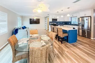 1900 Benjamin Franklin Dr, Sarasota, FL 34236 - Photo 11