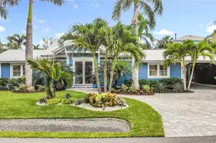 403 75th St, Holmes Beach, FL 34217 - Photo 17