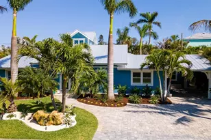 403 75th St, Holmes Beach, FL 34217 - Photo 3