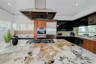 624 S Casey Key Rd, Nokomis, FL 34275 - Photo 23