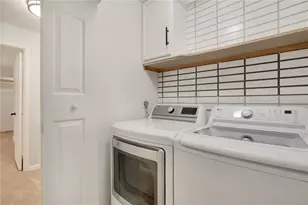 928 Sunridge Dr, Sarasota, FL 34234 - Photo 29