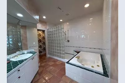 380 Gulf Of Mexico Drive #513, Longboat Key, FL 34228 - Photo 33