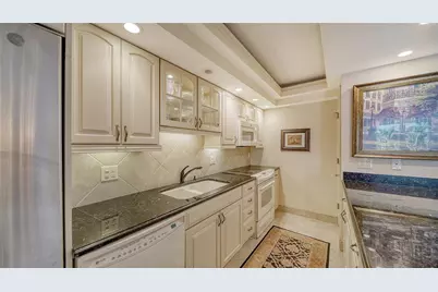 1212 Benjamin Franklin Drive #503, Sarasota, FL 34236 - Photo 11