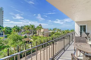 1212 Benjamin Franklin Dr, Sarasota, FL 34236 - Photo 3