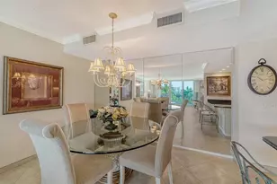 1212 Benjamin Franklin Dr, Sarasota, FL 34236 - Photo 9