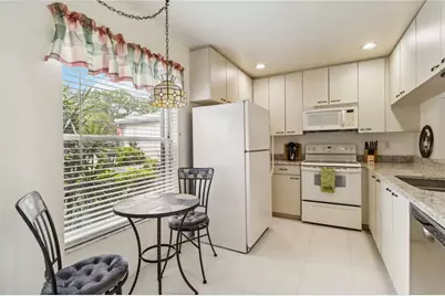 3130 Ringwood Meadow #44, Sarasota, FL 34235 - Photo 9