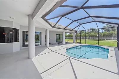 917 145th Street Circle NE, Bradenton, FL 34212 - Photo 3