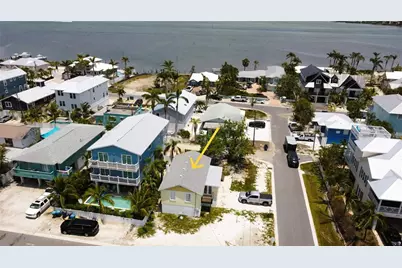 300 N 22nd Street, Bradenton Beach, FL 34217 - Photo 21