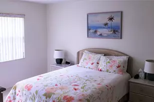 5678 Sheffield Greene Cir, Sarasota, FL 34235 - Photo 9