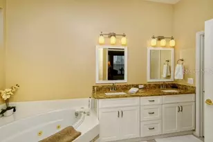 9480 Forest Hills Cir, Sarasota, FL 34238 - Photo 21