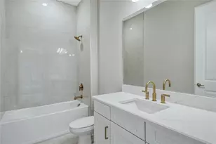 15625 San Lazzaro Ave, Bradenton, FL 34211 - Photo 43