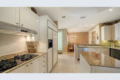 2185 Gulf Of Mexico Drive #243, Longboat Key, FL 34228 - Photo 17