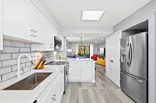 750 Bayport Wy, Longboat Key, FL 34228 - Photo 9