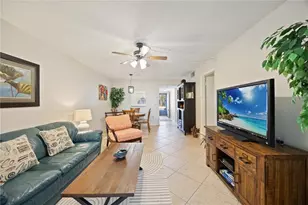 102 Capri Isles Blvd, Venice, FL 34292 - Photo 5