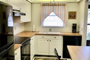 102 Capri Isles Blvd, Venice, FL 34292 - Photo 11